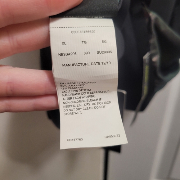 NWT Nike Swimming Onyx Flash reversible crossback top in iridecent black size XL - Picture 11 of 11